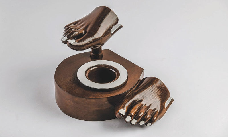 EXHIBITION: FACADES AND SPACES